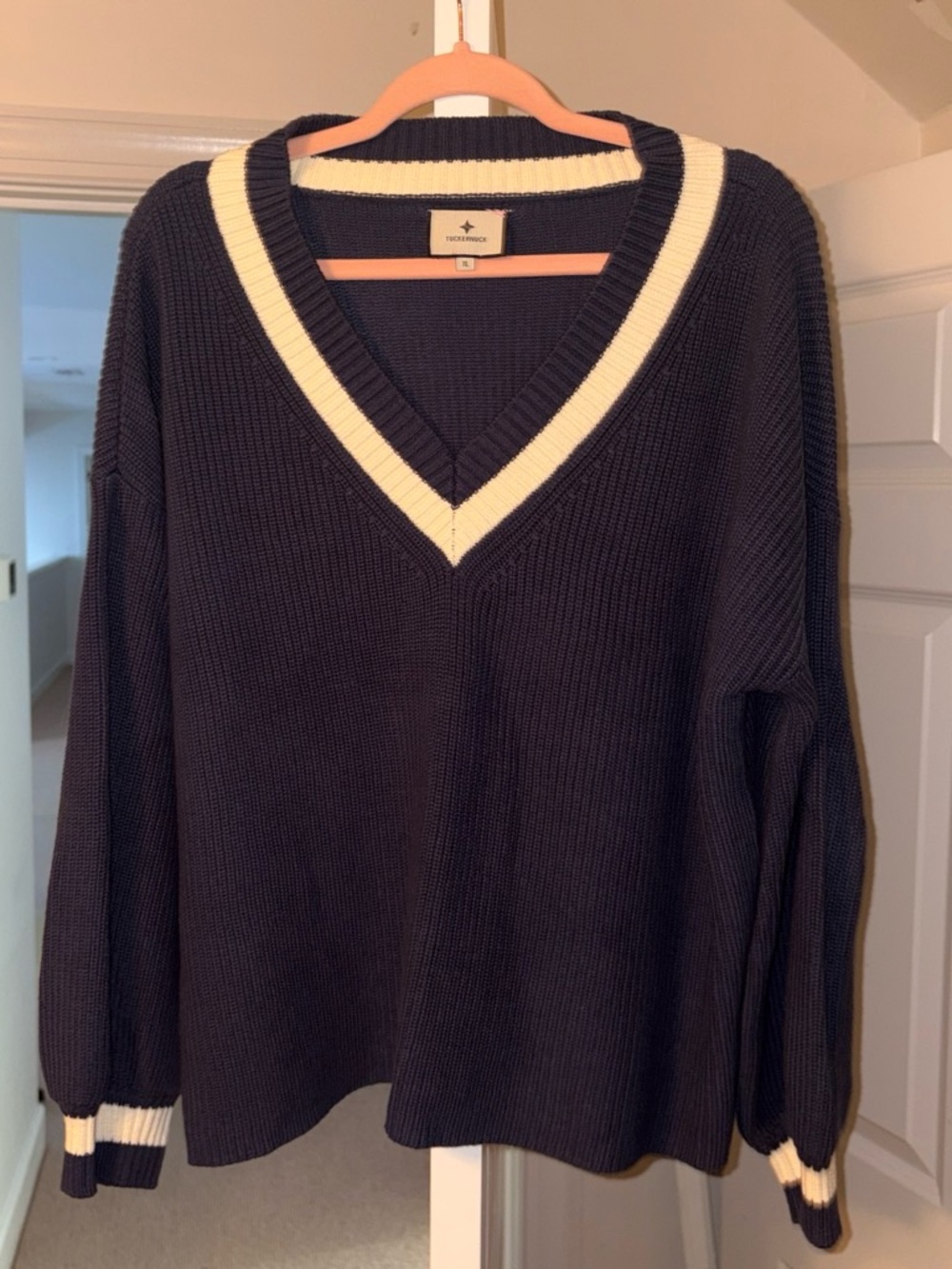 A277 - Tuckernuck Navy Ivory Varsity V-Neck Sweater XL
